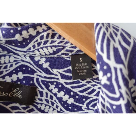 Tasso Elba Shirt Mens Small Blue White Leaf Print Silk Rayon Short Sleeve Casual - Picture 3 of 6